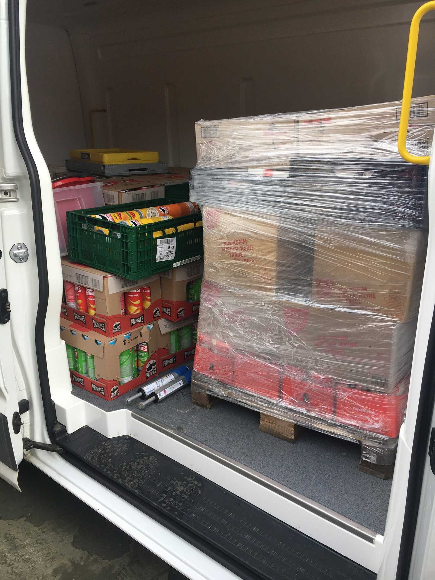 Großzügige Lebensmittelspenden dank EDEKA